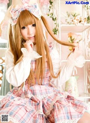 Cosplay Saku - Starhdpics Checks Uniforms
